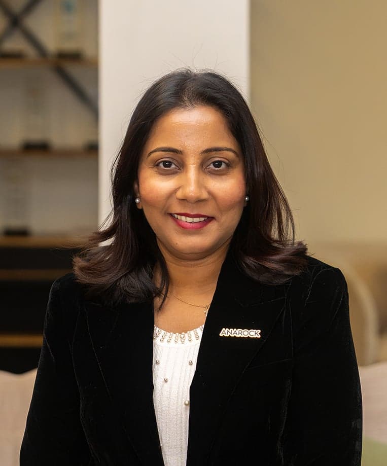 Nirla Das