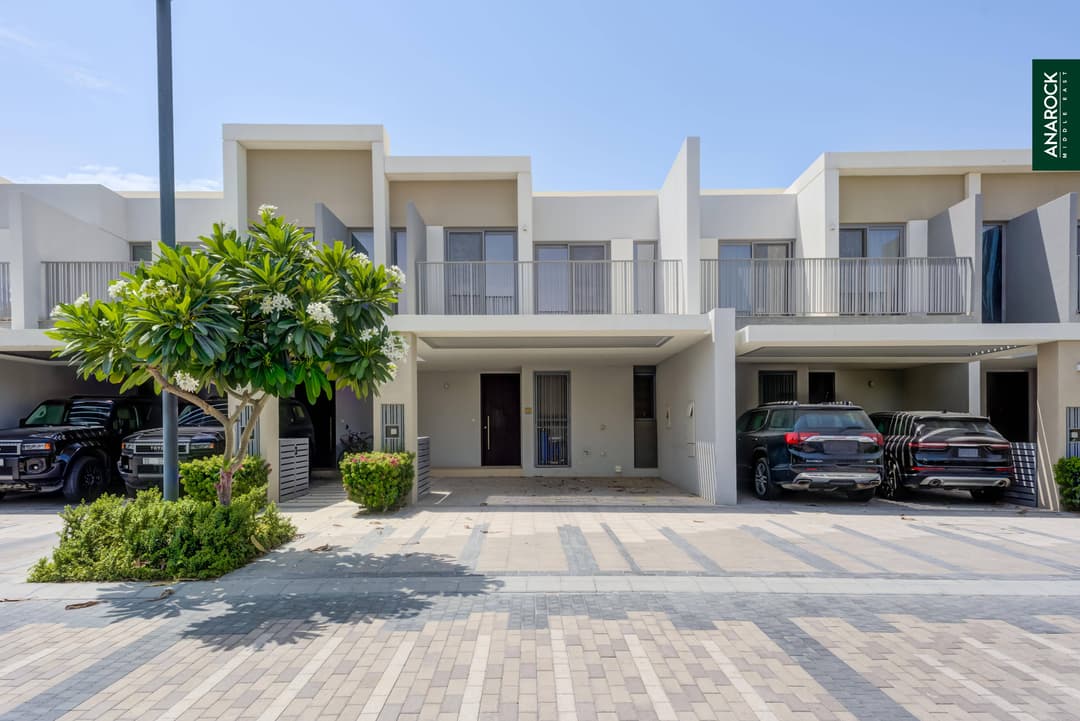 Private Garden | Vacant | Park Facing